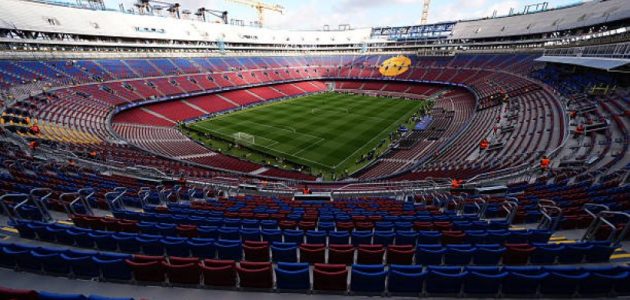 برشلونة يبدأ تركيب العشب الجديد في سبوتيفاي كامب نو